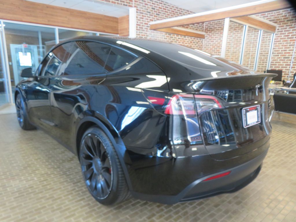Photo 6 of this TESLA MODEL Y