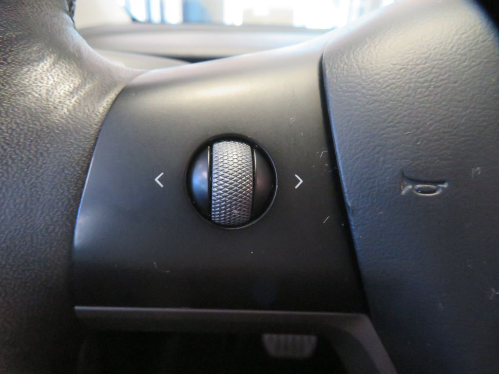 Photo 27 of this TESLA MODEL Y