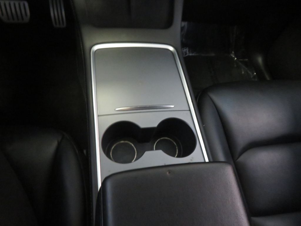 Photo 46 of this TESLA MODEL Y