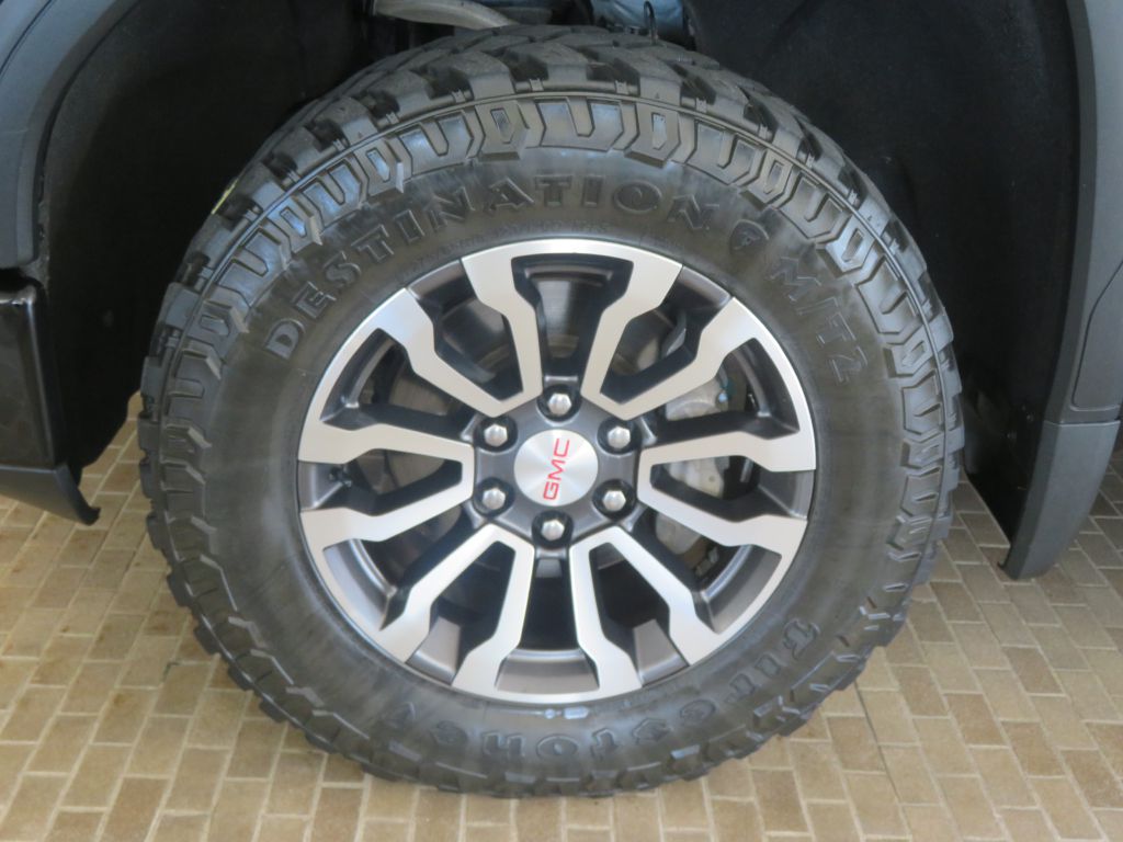 Photo 7 of this GMC SIERRA LIMITED