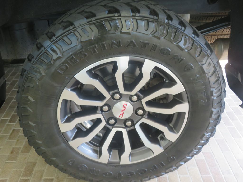 Photo 8 of this GMC SIERRA LIMITED