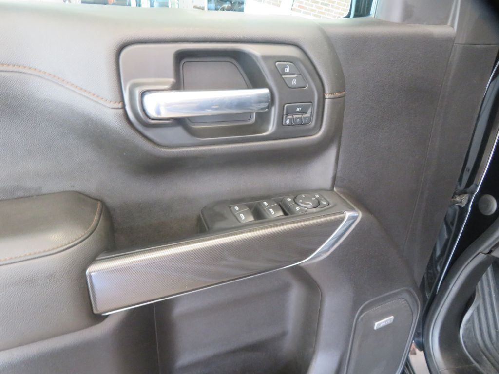 Photo 14 of this GMC SIERRA LIMITED