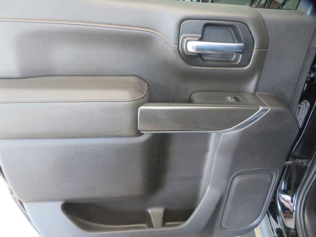 Photo 18 of this GMC SIERRA LIMITED