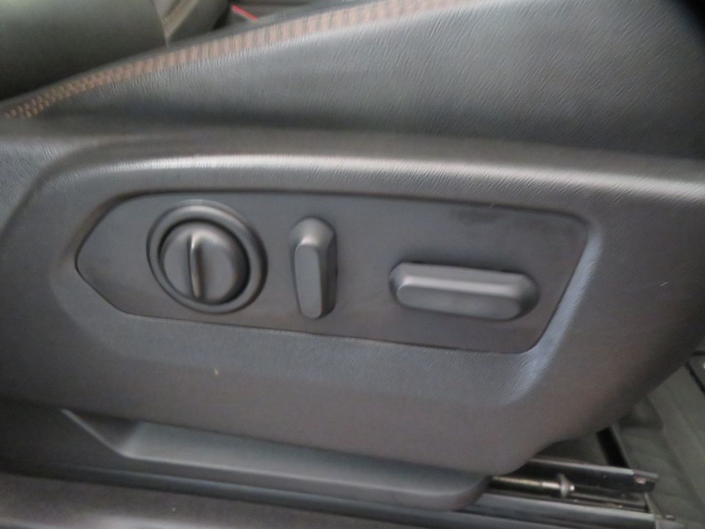 Photo 26 of this GMC SIERRA LIMITED