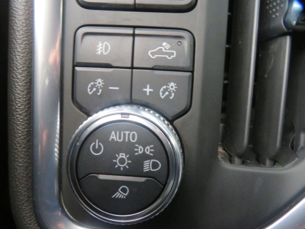 Photo 36 of this GMC SIERRA LIMITED