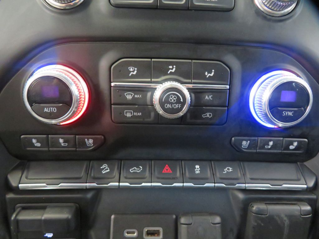 Photo 43 of this GMC SIERRA LIMITED
