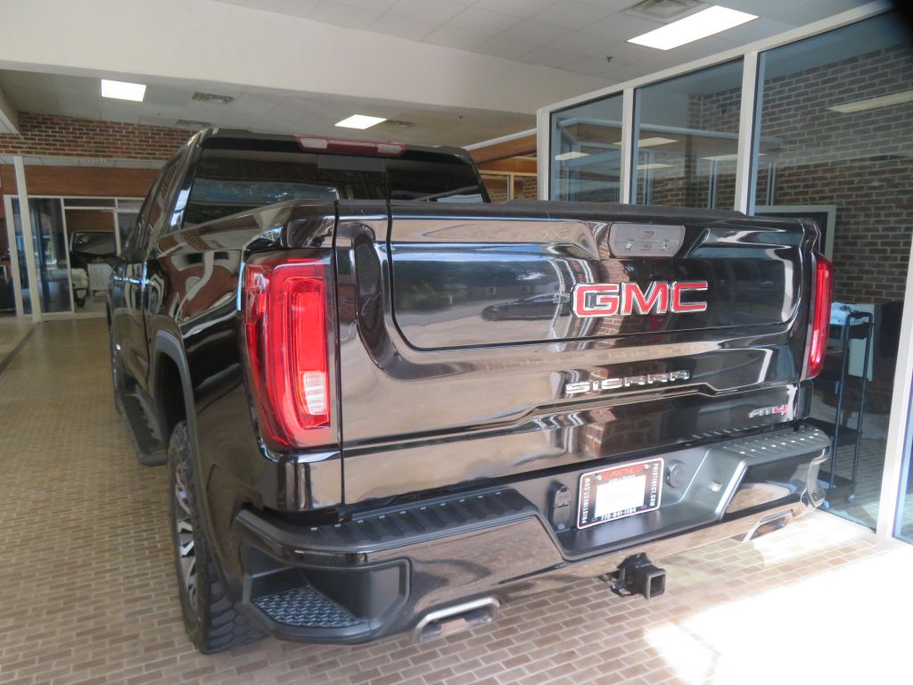 Photo 79 of this GMC SIERRA LIMITED