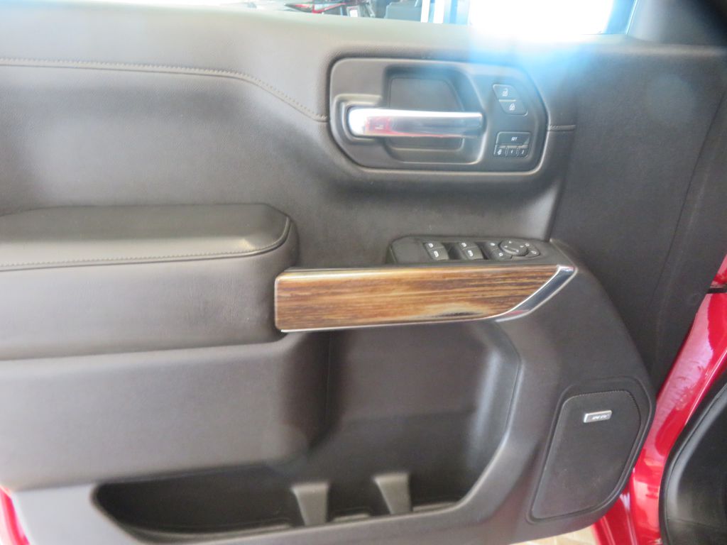 Photo 14 of this CHEVROLET SILVERADO LTD 1