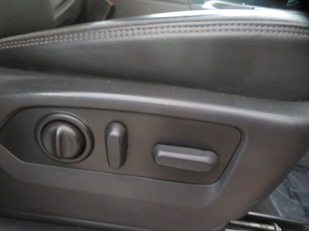 Photo 27 of this CHEVROLET SILVERADO LTD 1