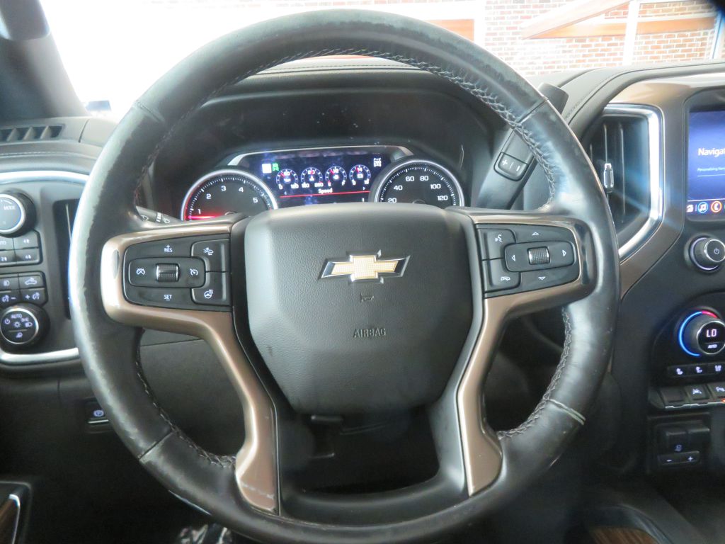 Photo 30 of this CHEVROLET SILVERADO LTD 1