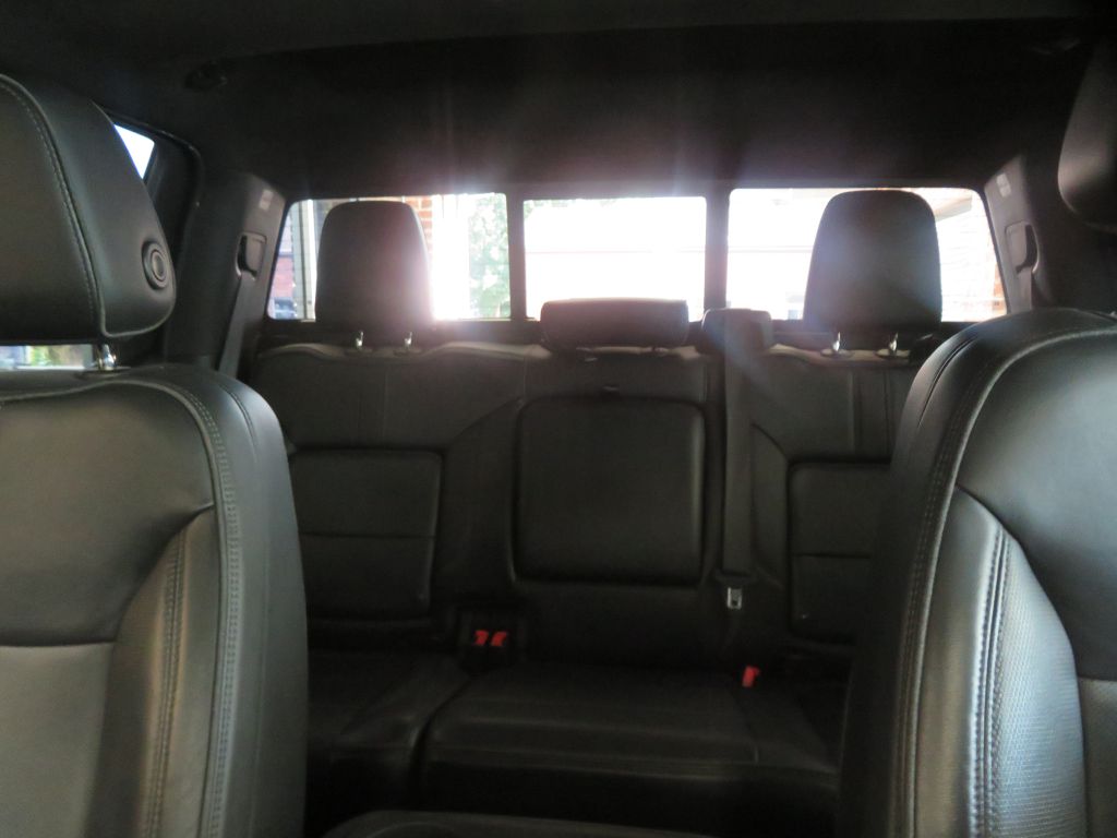 Photo 50 of this CHEVROLET SILVERADO LTD 1