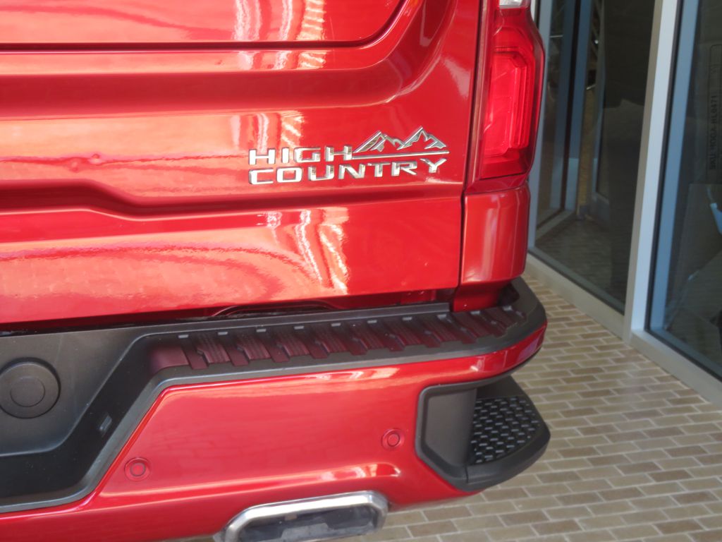 Photo 77 of this CHEVROLET SILVERADO LTD 1