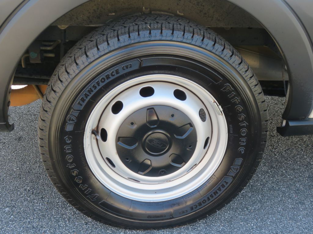 Photo 9 of this FORD TRANSIT