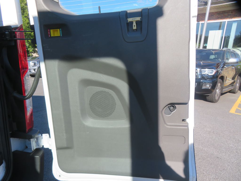 Photo 20 of this FORD TRANSIT