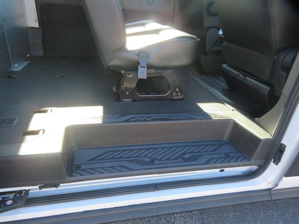 Photo 26 of this FORD TRANSIT