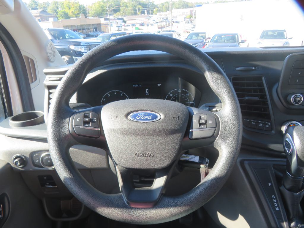 Photo 36 of this FORD TRANSIT
