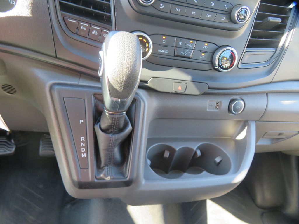 Photo 46 of this FORD TRANSIT