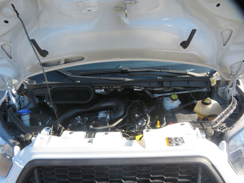Photo 55 of this FORD TRANSIT