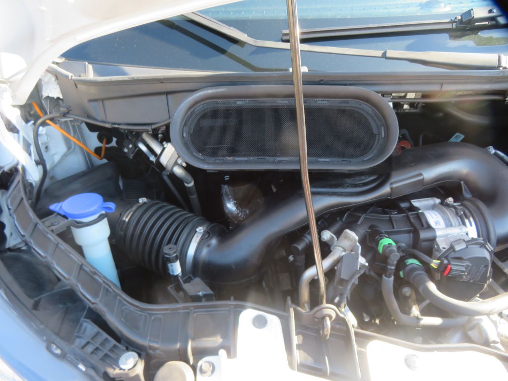Photo 58 of this FORD TRANSIT