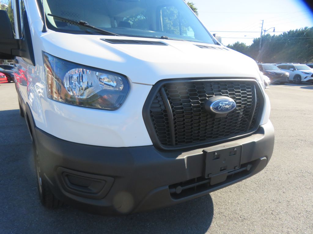 Photo 63 of this FORD TRANSIT