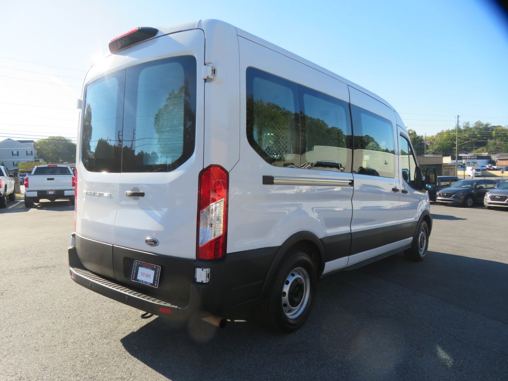 Photo 66 of this FORD TRANSIT