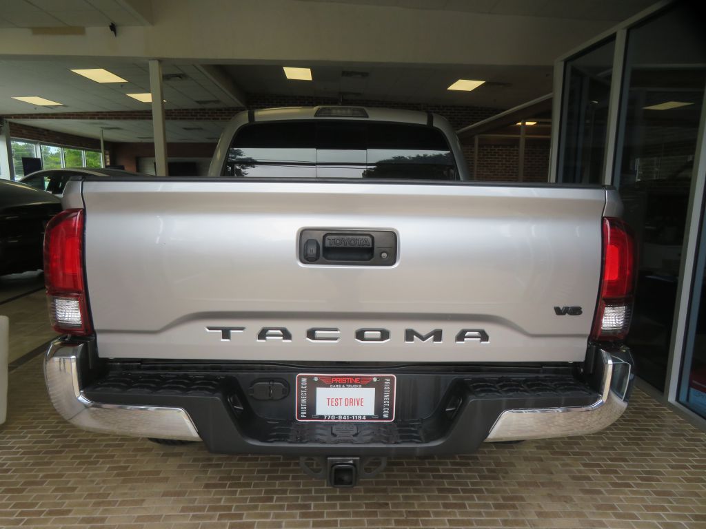 Photo 5 of this TOYOTA TACOMA