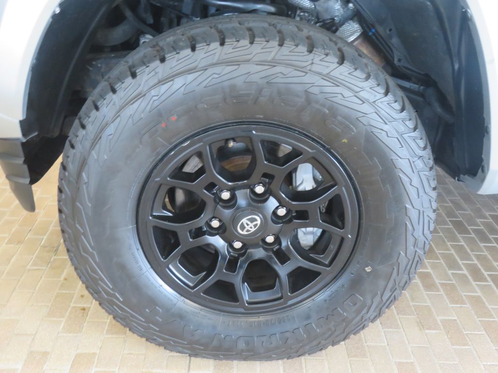 Photo 7 of this TOYOTA TACOMA