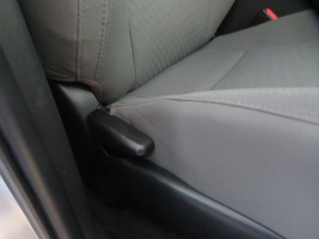Photo 24 of this TOYOTA TACOMA
