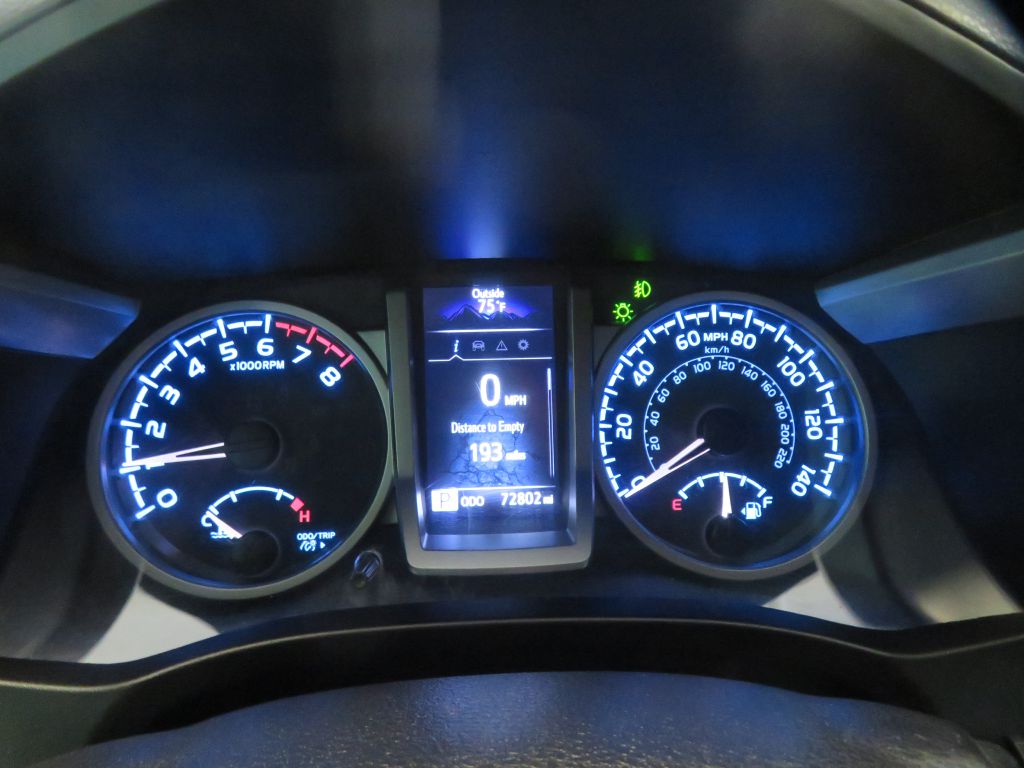 Photo 28 of this TOYOTA TACOMA