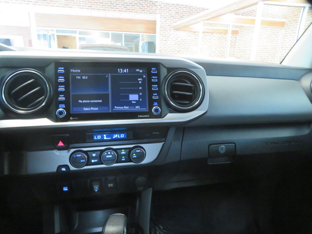 Photo 35 of this TOYOTA TACOMA