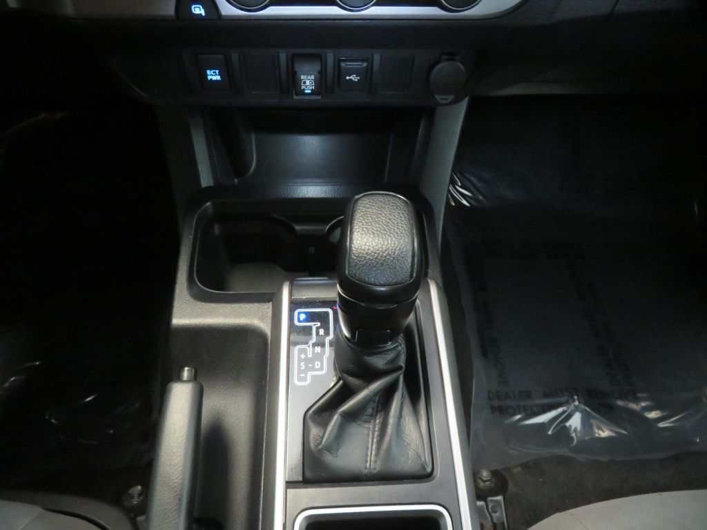 Photo 40 of this TOYOTA TACOMA
