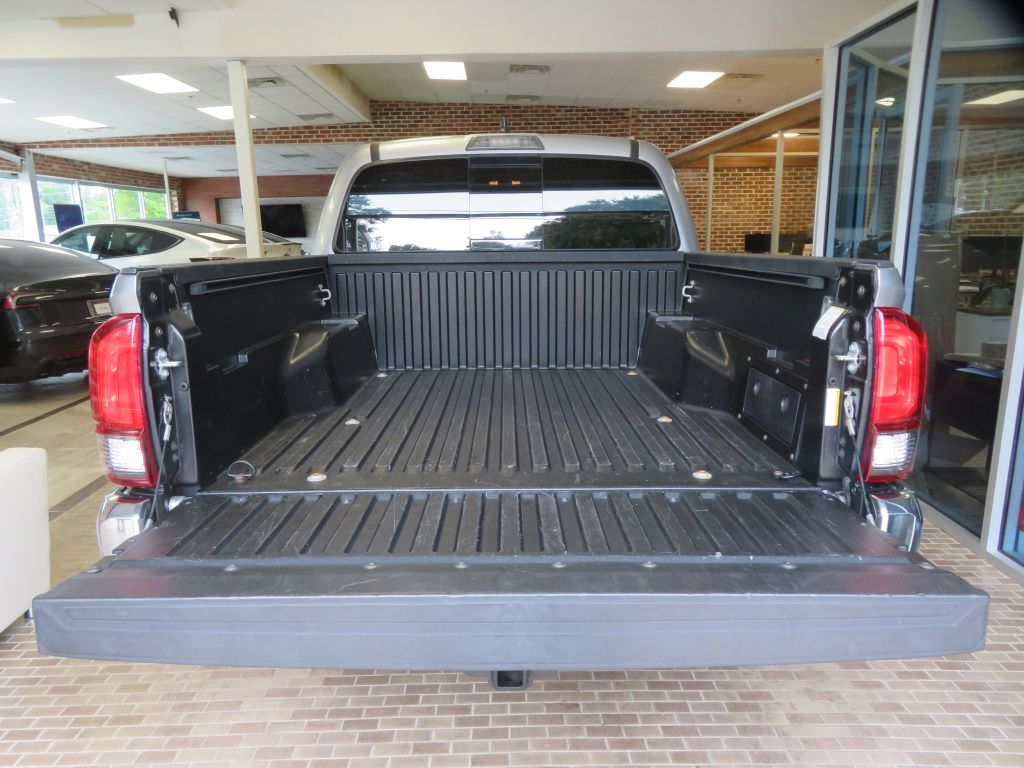 Photo 43 of this TOYOTA TACOMA