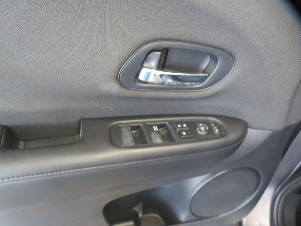 Photo 13 of this HONDA HR-V