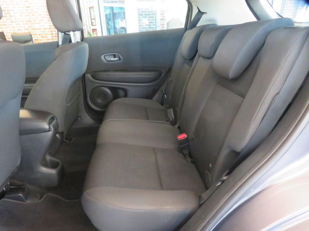 Photo 18 of this HONDA HR-V