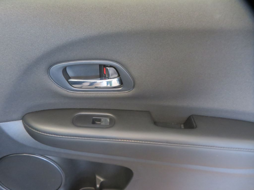 Photo 23 of this HONDA HR-V