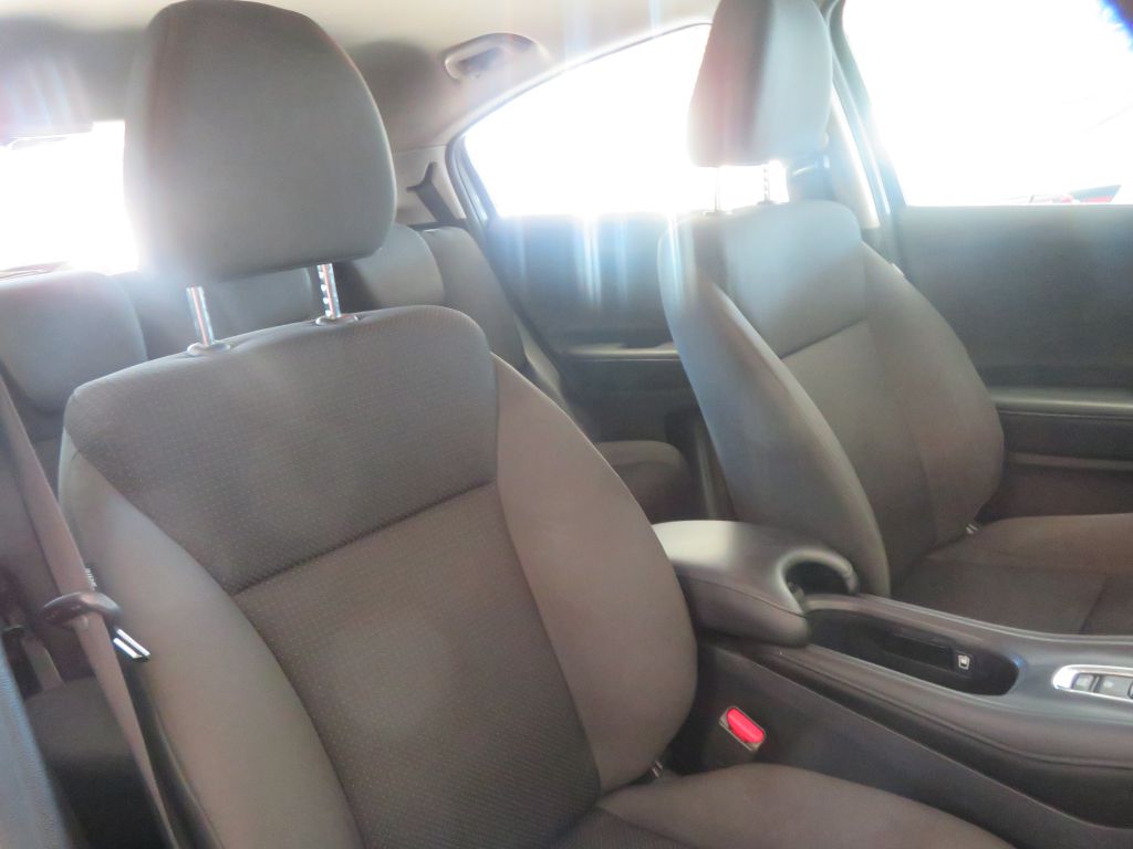 Photo 26 of this HONDA HR-V