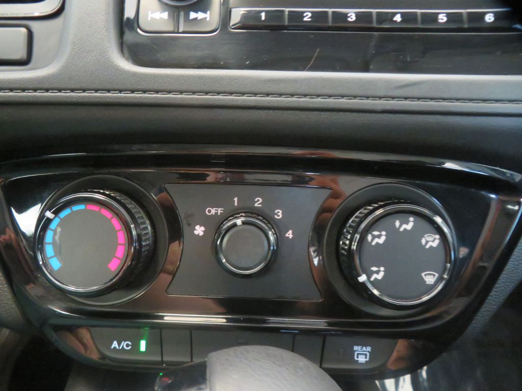 Photo 38 of this HONDA HR-V