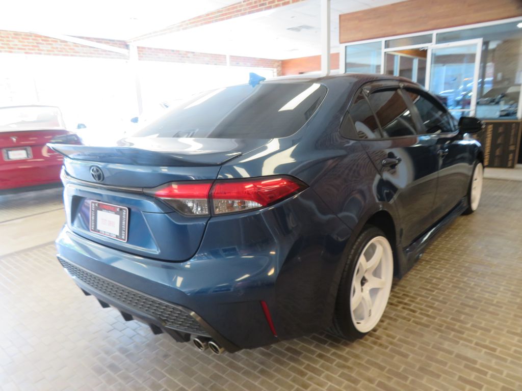 Photo 4 of this TOYOTA COROLLA
