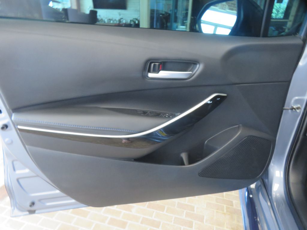 Photo 13 of this TOYOTA COROLLA