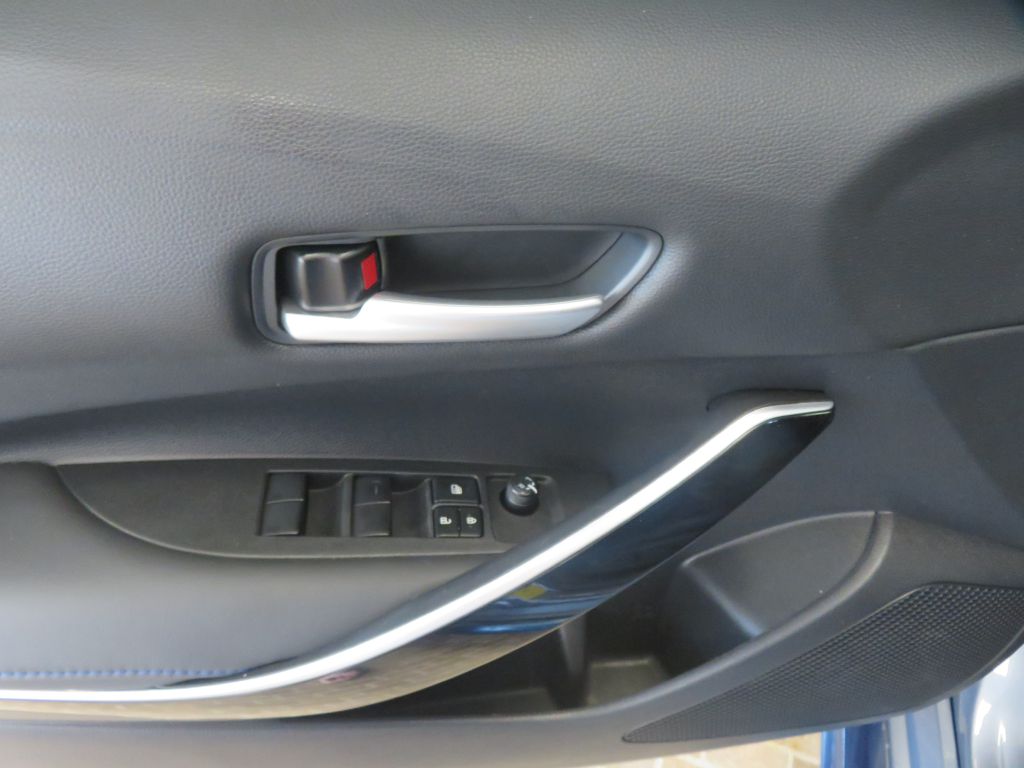 Photo 14 of this TOYOTA COROLLA