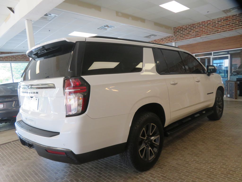 Photo 4 of this CHEVROLET SUBURBAN