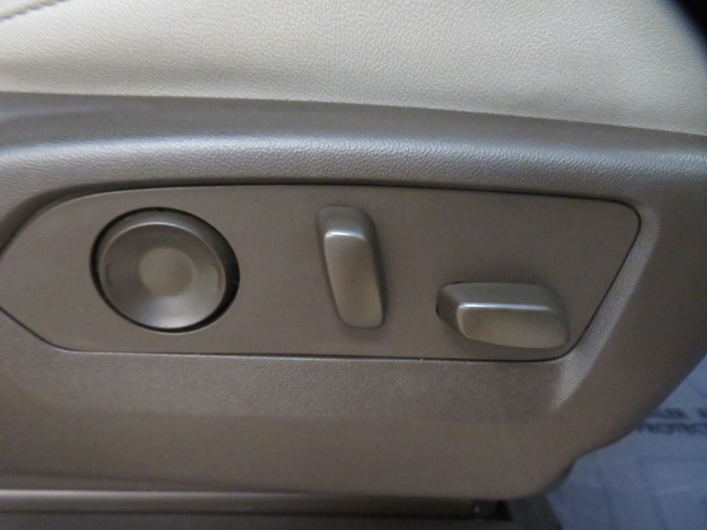 Photo 30 of this CHEVROLET SUBURBAN