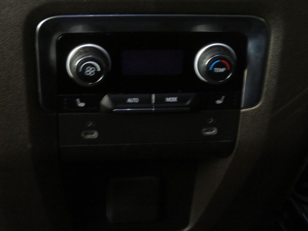 Photo 52 of this CHEVROLET SUBURBAN