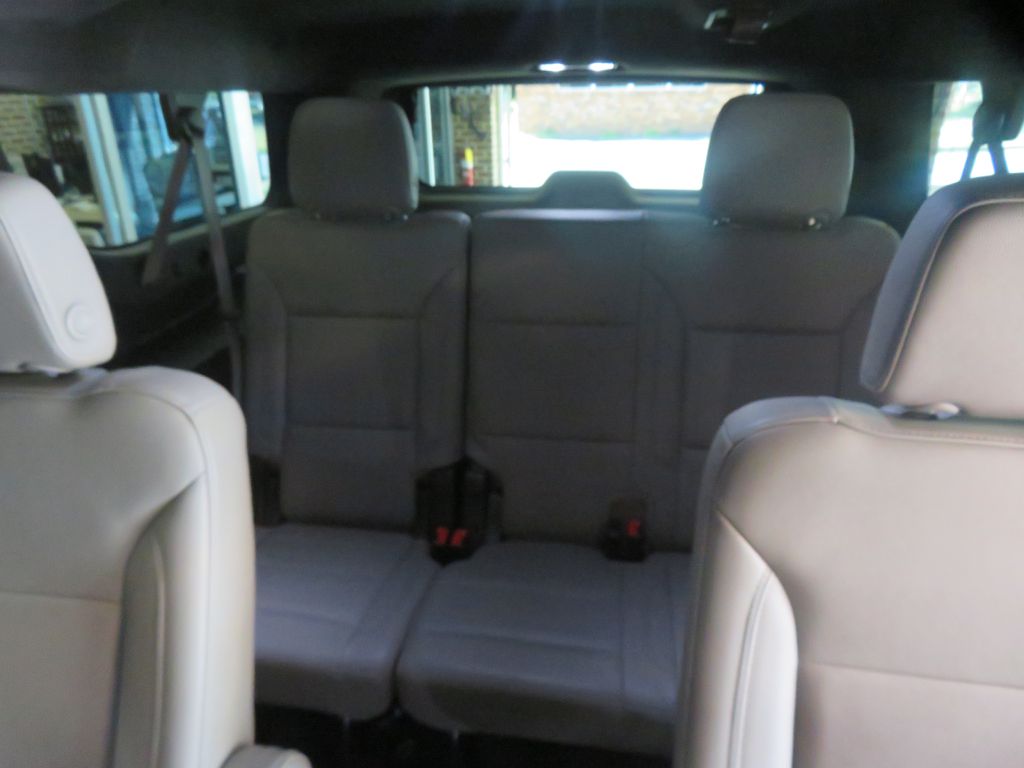 Photo 54 of this CHEVROLET SUBURBAN