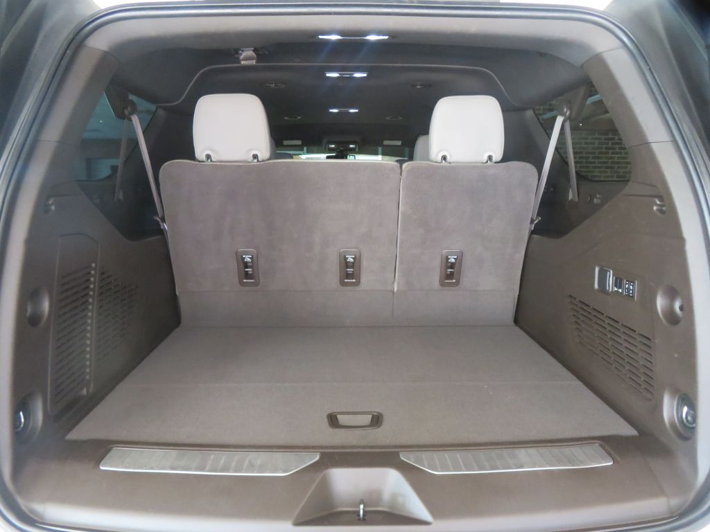 Photo 55 of this CHEVROLET SUBURBAN