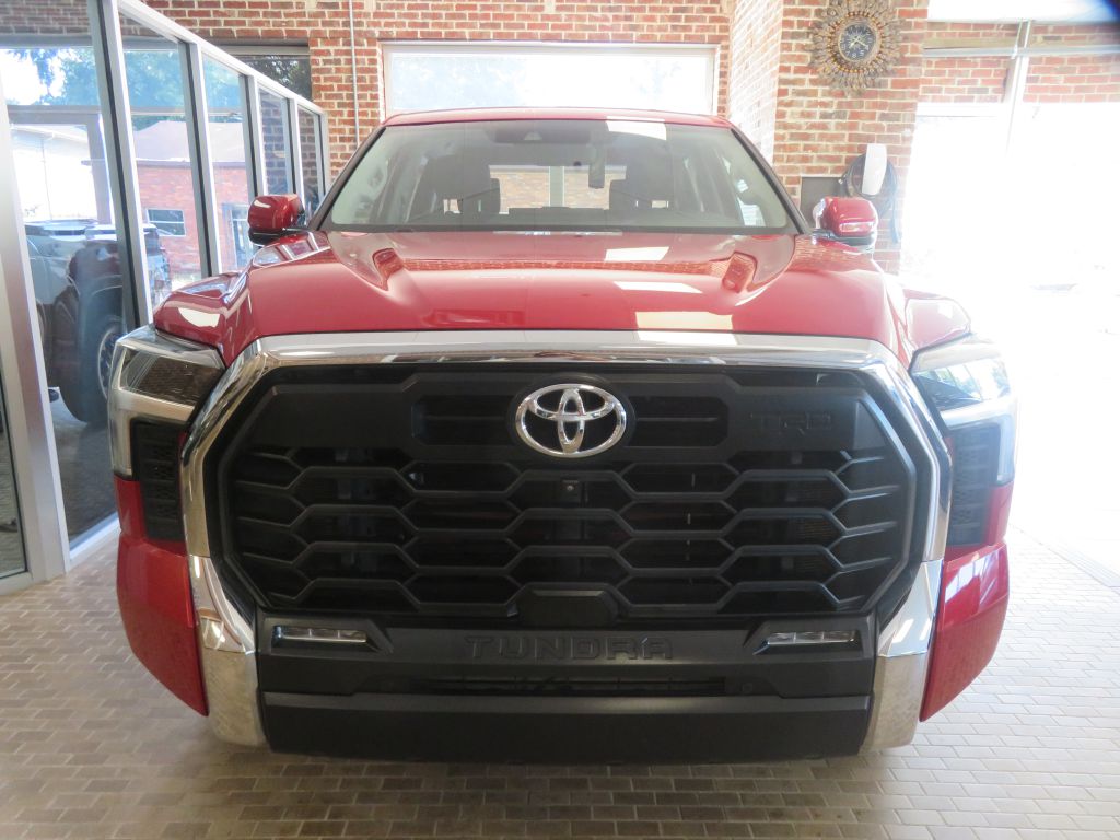 Photo 2 of this TOYOTA TUNDRA