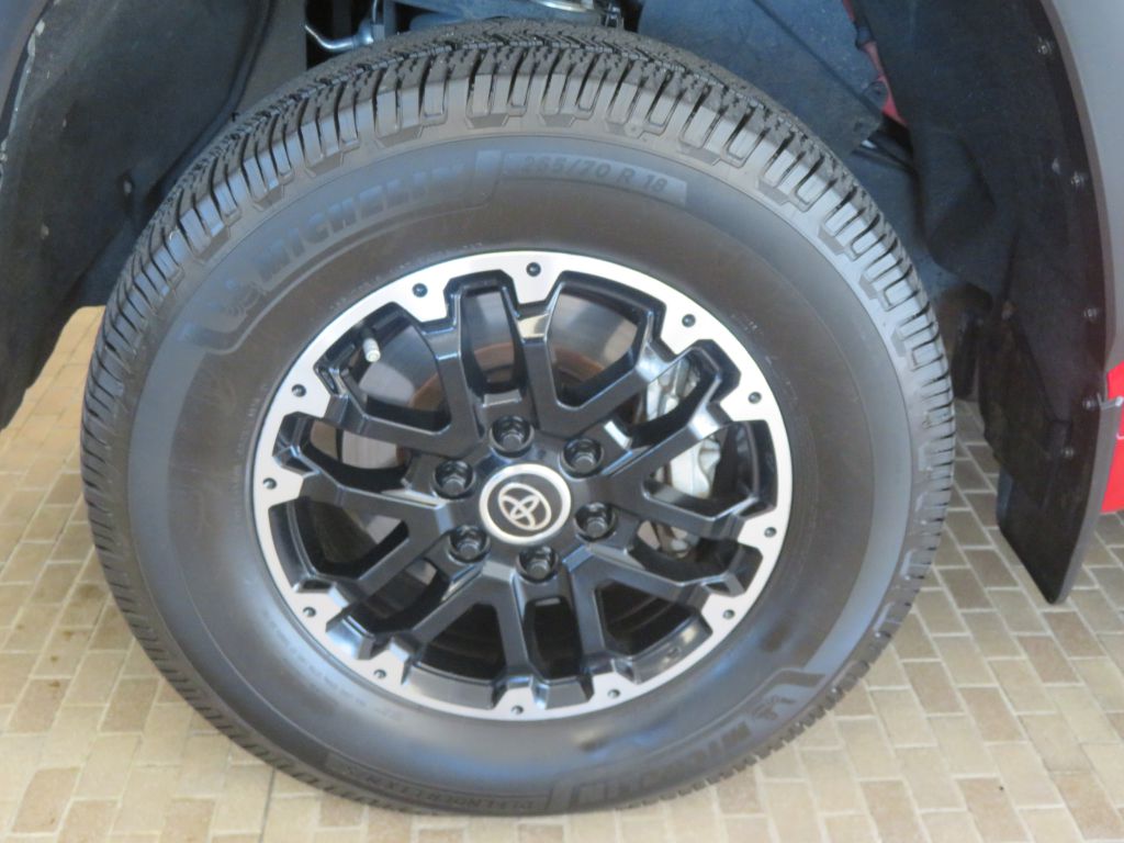 Photo 7 of this TOYOTA TUNDRA