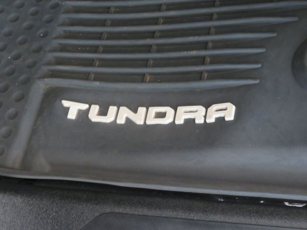 Photo 17 of this TOYOTA TUNDRA