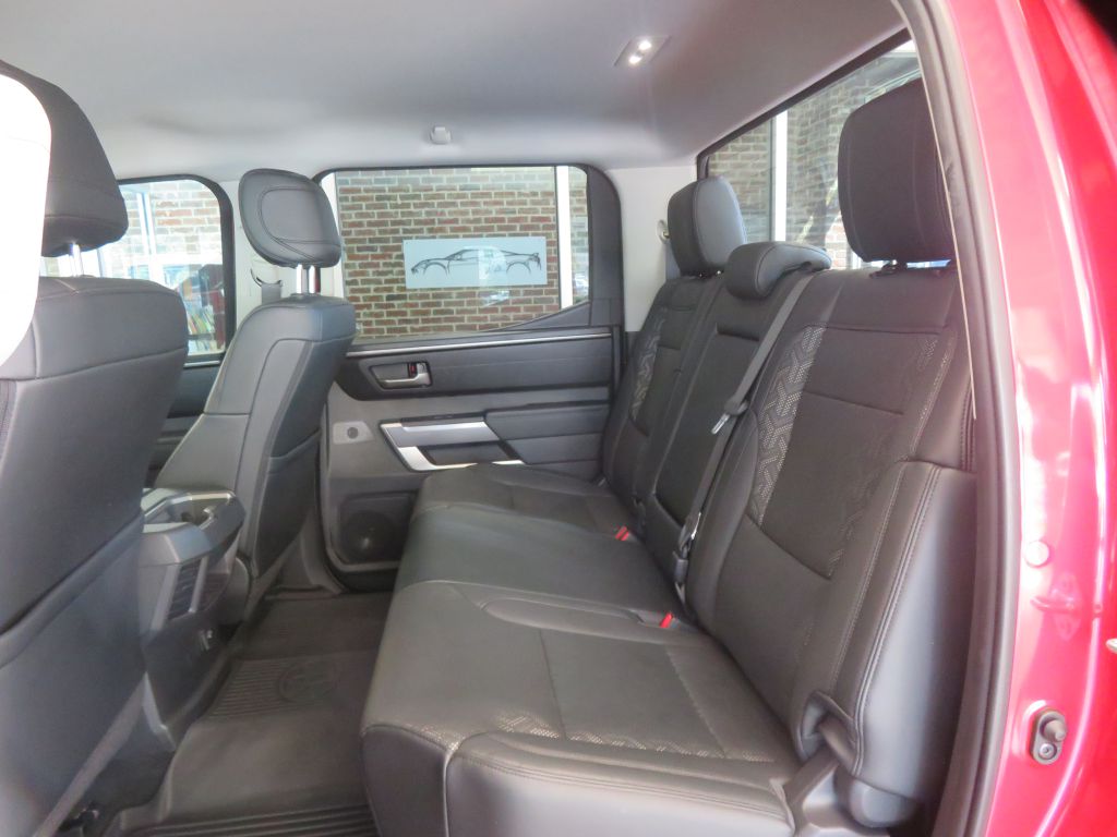 Photo 20 of this TOYOTA TUNDRA