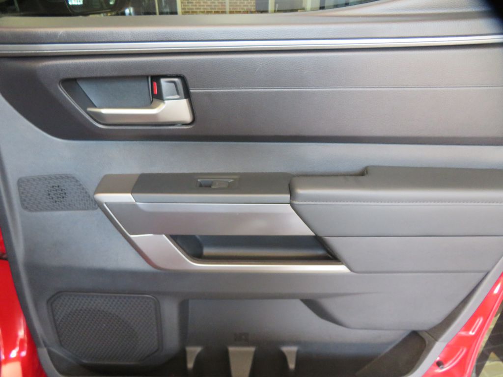 Photo 22 of this TOYOTA TUNDRA